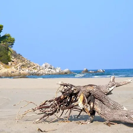 Δωμάτια σε οικογενειακή κατοικία Lananai