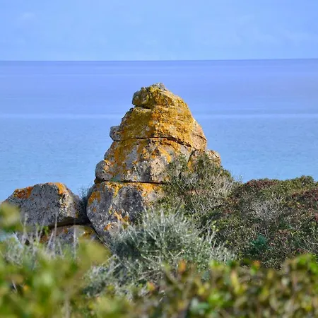 Δωμάτια σε οικογενειακή κατοικία Lananai *