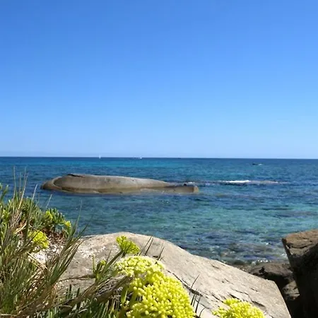 Δωμάτια σε οικογενειακή κατοικία Lananai San Vito (Sardinia)